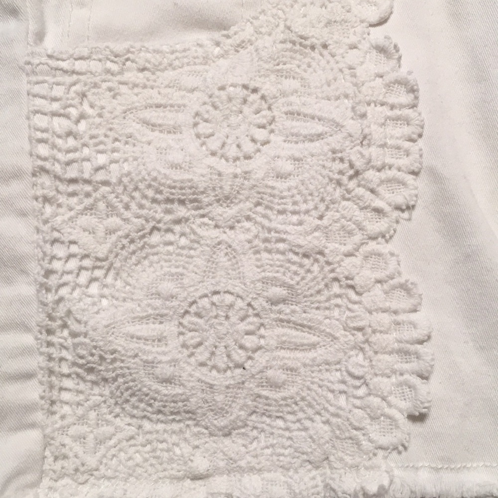 STS Blue Mini White Denim Shorts With Lace Size 00 - Picture 5 of 7